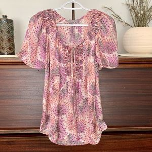 Daniel Rainn Peacock Feather Patterned Short-Sleeve Blouse, Size Medium, NWOT